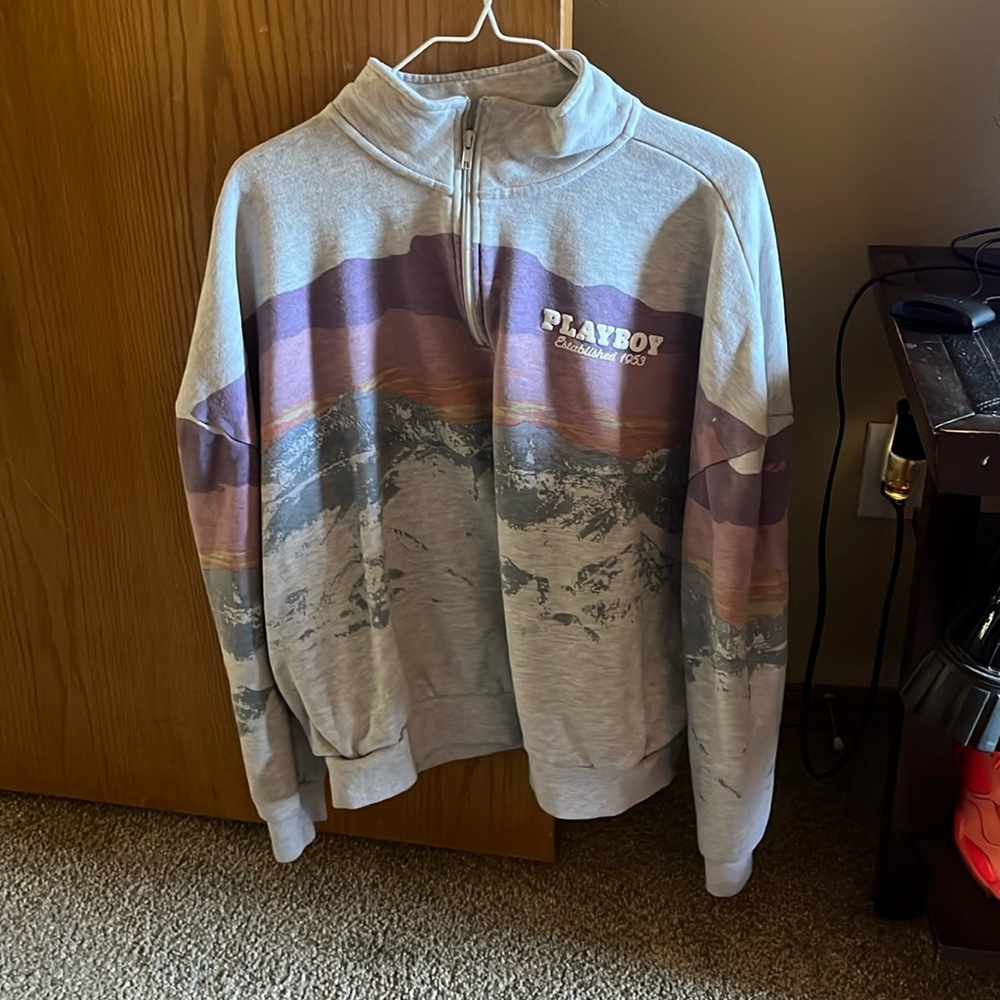 Playboy Mountain Design zip up